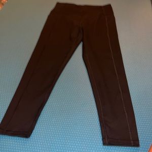 Victorias Secret On Point Flow leggings black high waist pockets 7/8 length